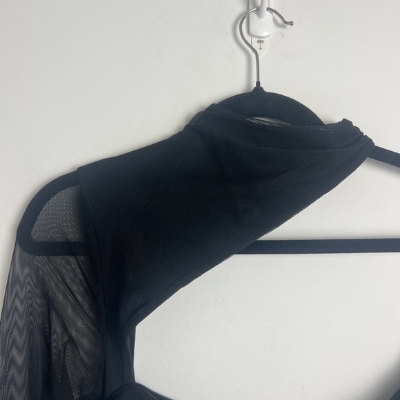 NEW ASOS DESIGN Black Asymmetric One Sleeve Mesh Ruched Midi Dress UK12/US8 - Picture 11 of 13